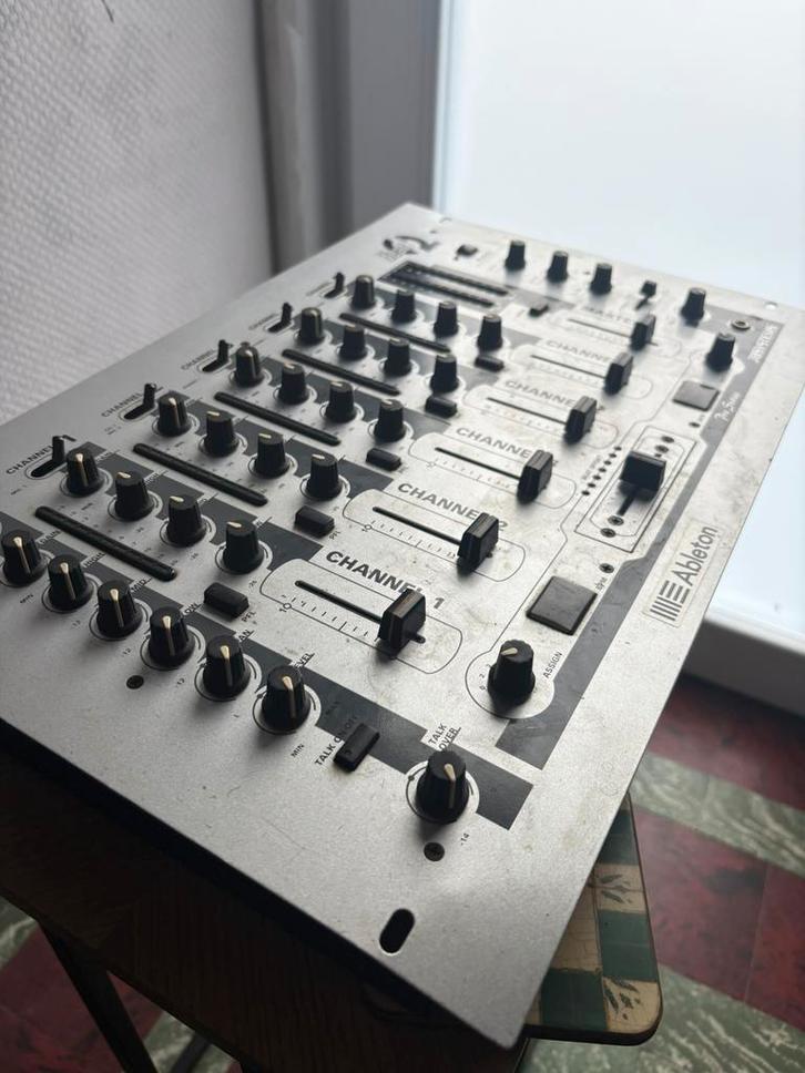 JB-Systems Beat 6, Muziek en Instrumenten, Mengpanelen, Gebruikt, 5 tot 10 kanalen, Microfooningang, Ophalen