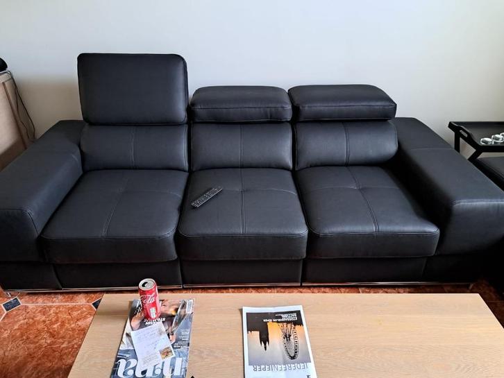 Lederen zwarte zetels, Huis en Inrichting, Zetels | Zetels, Zo goed als nieuw, Rechte bank, Vierpersoons of meer, Leer, Ophalen