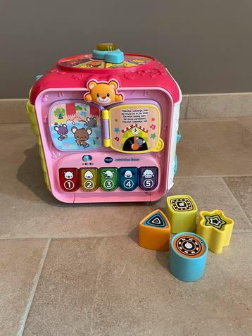 Roze activiteiten kubus vtech beschikbaar voor biedingen