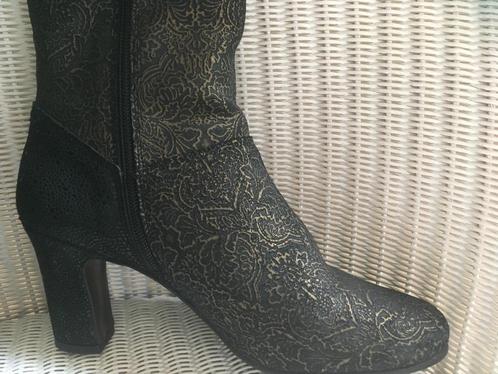 Neosens chique zwarte laarzen met goudkleurige print - 39, Kleding | Dames, Schoenen, Zo goed als nieuw, Hoge laarzen, Zwart, Ophalen of Verzenden