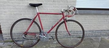 Racefiets beschikbaar voor biedingen
