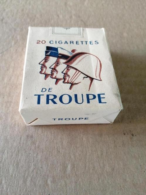CIGARETTES  TROUPE...., Verzamelen, Rookartikelen, Aanstekers en Luciferdoosjes, Zo goed als nieuw, Ophalen of Verzenden