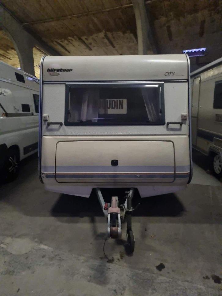 Caravane Burstner, Caravanes & Camping, Caravanes, Particulier, jusqu'à 4, 1000 - 1250 kg, Bürstner, 2 lits séparés, Grand lit