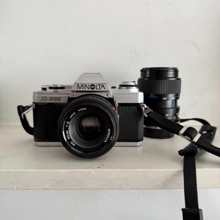Minolta X-300 met 3 lenzen., Audio, Tv en Foto, Fotocamera's Analoog, Gebruikt, Spiegelreflex, Minolta, Ophalen of Verzenden