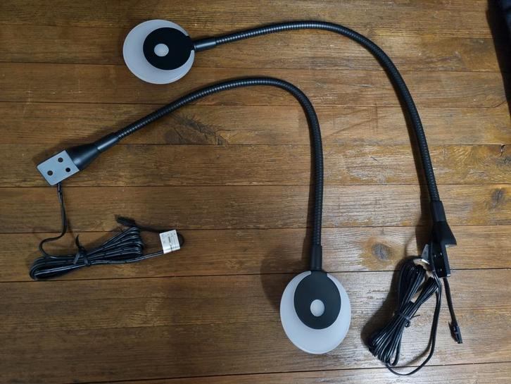 Deux lampes de lecture LED Avek (entièrement nouvelles), Maison & Meubles, Lampes | Autre, Neuf, Enlèvement ou Envoi