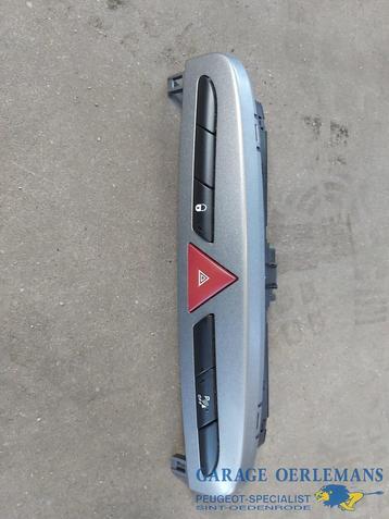 waarschuwingsverlichting schakelaar peugeot 308 sw beschikbaar voor biedingen