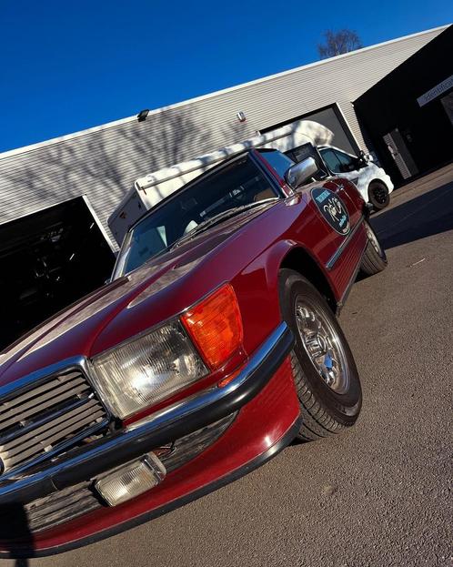 Mercedes R107 1984, Auto's, Mercedes-Benz, Bedrijf, Te koop, SL, Benzine, Cabriolet, 2 deurs, Automaat, Bruin, Bruin, Leder, Achterwielaandrijving