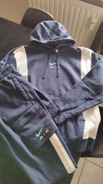 Training Nike bleu, Vêtements | Hommes, Vêtements de sport, Enlèvement ou Envoi, Nike, Porté, Bleu