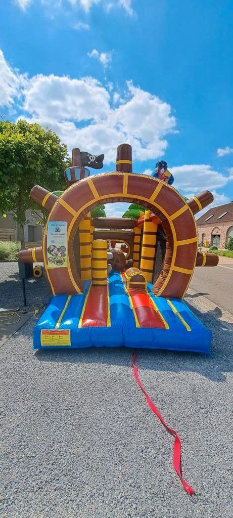 Stormbaan piraat te huur regio Brecht, Hobby en Vrije tijd, Feestartikelen | Verhuur, Ophalen