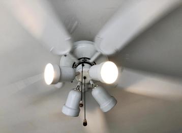 Ventilateur + 4 spots éclairage - plafonnier vintage beschikbaar voor biedingen