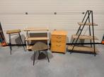 Barstoel, tafeltje, rekje, bureaukastje, Enlèvement, Utilisé