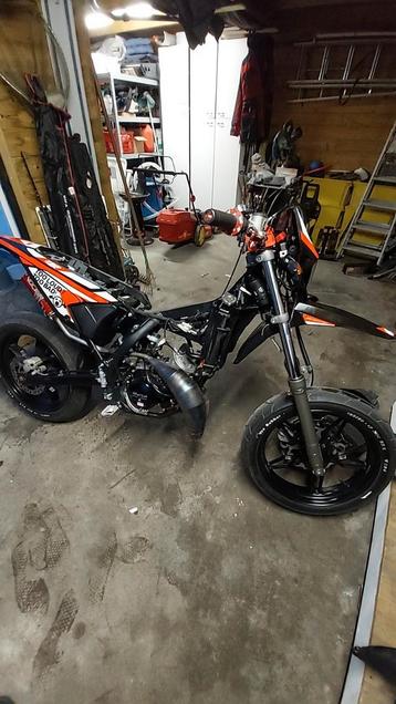Project brommers/motoren gezocht  beschikbaar voor biedingen