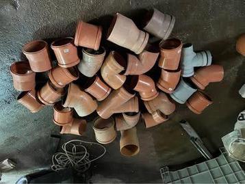 Coudes et manchons PVC 160-200 diam beschikbaar voor biedingen