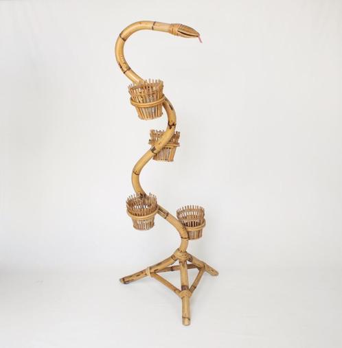 vintage boho rotan slang plantenhouder, Antiek en Kunst, Curiosa en Brocante, Ophalen
