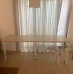 IKEA bureau, Huis en Inrichting, Bureaus, Ophalen, Met wielen, Zo goed als nieuw, Bureau