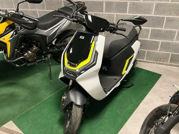 Zeeho (v. CF moto) AE6+ cyclo klasse B Moto, Motoren, Motoren | CFMOTO, Bedrijf, Overig