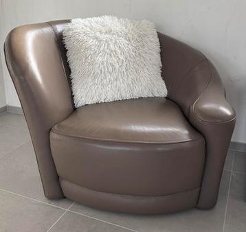 Set van 2 lederen zetels beschikbaar voor biedingen