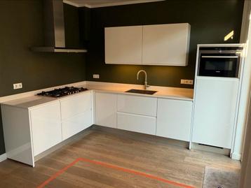 Complete Nette Moderne Hoekkeuken + Apparatuur GEDEMONTEERD, Ophalen of Verzenden, Composiet, Hoekkeuken