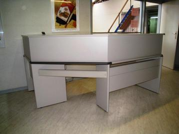 Bureau d'angle 