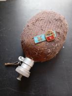 Hongaarse veldfles + vintage badge, Verzamelen, Ophalen of Verzenden