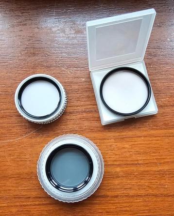 3 filtres 52 mm et 62 mm (Cokin, Vivitar et Toshiba), Enlèvement ou Envoi, Comme neuf, Filtre polarisant, Cokin
