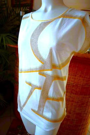 leuk Love Esprit T-shirt beschikbaar voor biedingen
