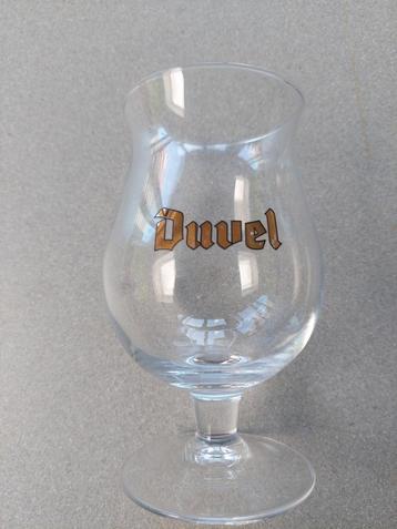 Duvelglas met gouden logo