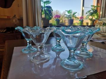 Tulpvormige ijscoupes (6st), Huis en Inrichting, Keuken | Servies, Ophalen, Glas of Glazen, Gebruikt, Glas
