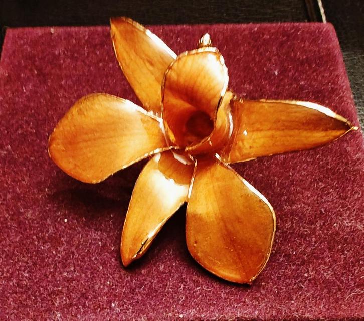 24 karaat gouden orchidee broche, Handtassen en Accessoires, Broches, Goud, Goud, Ophalen of Verzenden