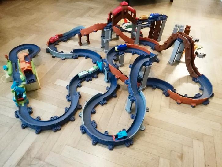 BXL Lot Chuggington LC54571 + autres voitures et rails, Kinderen en Baby's, Speelgoed | Thomas de Trein, Gebruikt, Ophalen of Verzenden