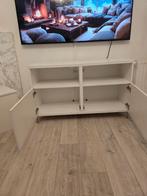 Witte tv-standaard, Ophalen