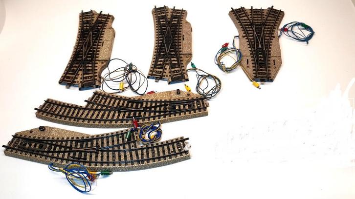 Märklin H0 – 5 M-wissels - lot 3: 5140/5207/5214, Hobby en Vrije tijd, Modeltreinen | H0, Gebruikt, Rails, Wisselstroom, Märklin