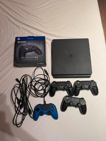 Playstation 4 avec manettes, Enlèvement ou Envoi, Utilisé, Avec 3 manettes ou plus, Slim