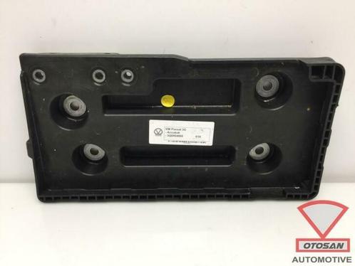 vw passat 3g accubak 3q0804869, Auto-onderdelen, Accu's en Toebehoren, Volkswagen, Gebruikt