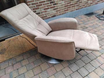 elektrische zetel met sta op functie prima staat! beschikbaar voor biedingen