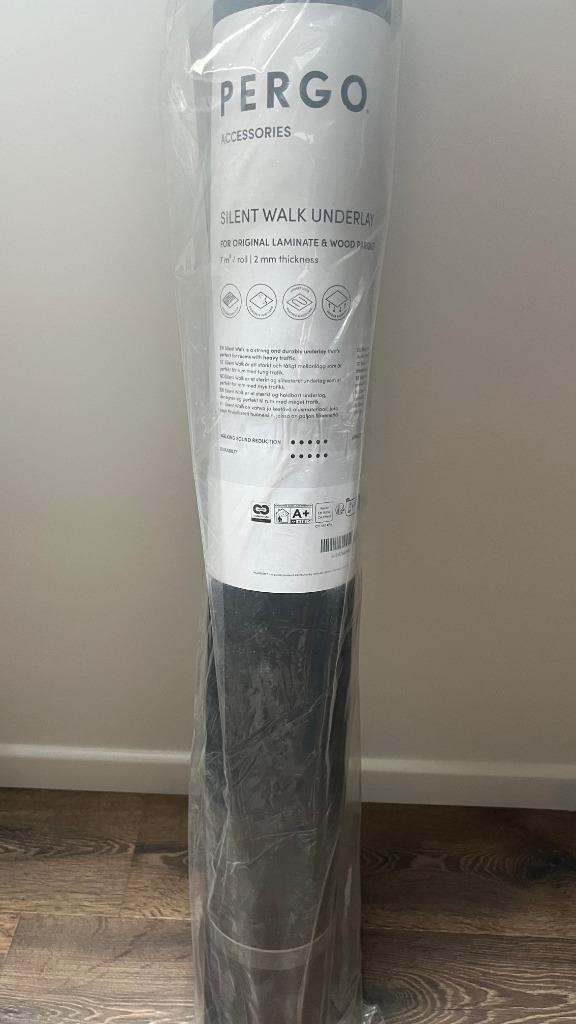 Sous-plancher Pergo Silent Walk, Bricolage & Construction, Planches & Dalles, Neuf, Autres types, Autres matériaux, 150 cm ou plus