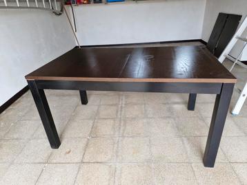 Bureautafel of eettafel  beschikbaar voor biedingen