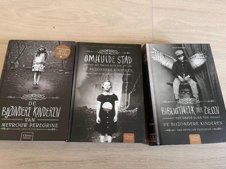 De bijzondere kinderen van mevrouw Peregrine - (deel 1 - 3), Boeken, Kinderboeken | Jeugd | 13 jaar en ouder, Zo goed als nieuw