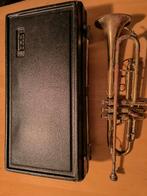 Decoratieve trompet, Muziek en Instrumenten, Blaasinstrumenten | Trompetten, Ophalen, Gebruikt, Es-trompet, Met koffer