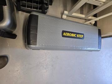 Allerlei fitness materiaal beschikbaar voor biedingen