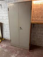 Industriële antieke ijzeren kast, Huis en Inrichting, Kasten | Lockerkasten, Ophalen