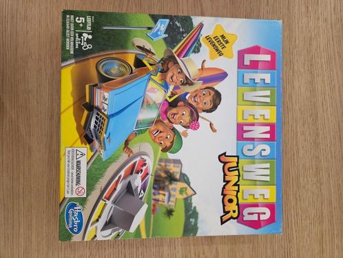 Gezelschapsspel, levensweg junior, Hobby en Vrije tijd, Gezelschapsspellen | Bordspellen, Zo goed als nieuw, Een of twee spelers