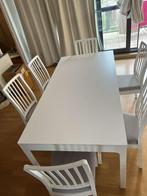 Table à manger + les chaises à vendre, Maison & Meubles, Tables | Tables à manger