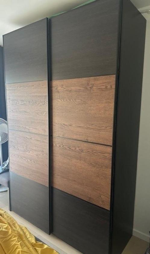 IKEA-slaapkamerkast met schuifdeuren, Huis en Inrichting, Kasten | Kleerkasten, Zo goed als nieuw, 200 cm of meer, 100 tot 150 cm