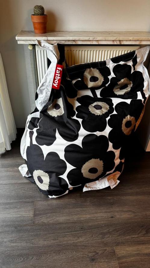 Zitzak FATBOY met print Marimekko, Huis en Inrichting, Zitzakken, Gebruikt, Zitzak, Zwart, Ophalen