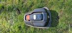 Robot tondeuse husqvarna 305 500m2, Ophalen, Zo goed als nieuw
