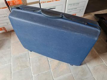 Valise Samsonite., Enlèvement, Utilisé