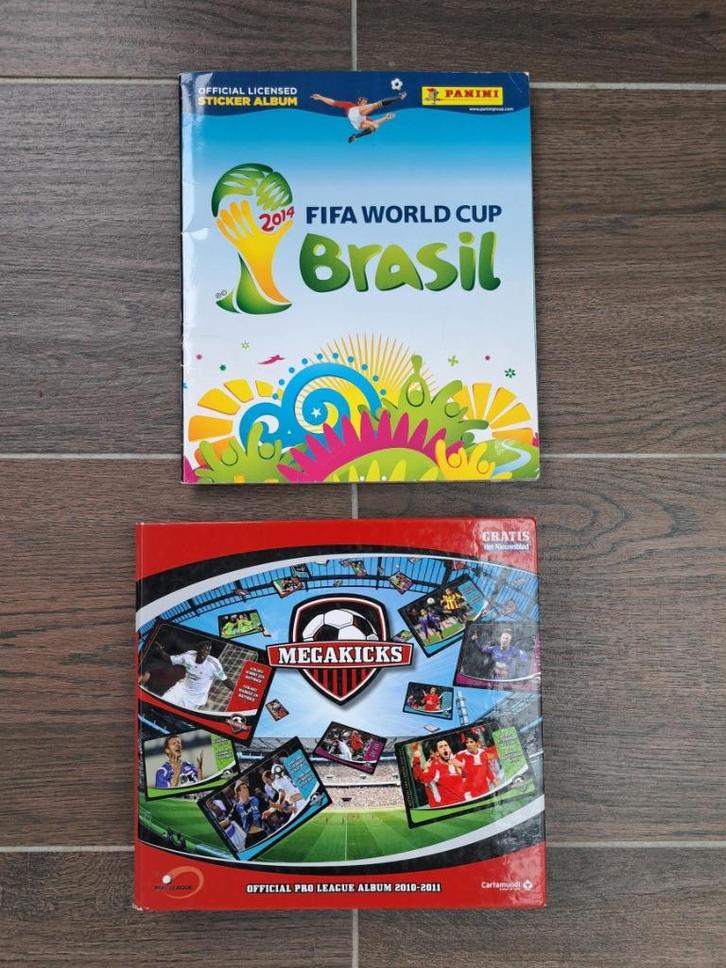 PANINI World Cup BRASIL 2014 & PRO LEAGUE 2010 2011, Verzamelen, Sportartikelen en Voetbal, Zo goed als nieuw, Poster, Plaatje of Sticker