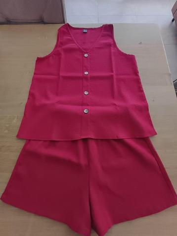 Shein - top&short setje (mt M) beschikbaar voor biedingen