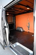 Renault Trafic L2H1 / Camera, Cruise, GPS, Trekh, AC, €6Y, Voorwielaandrijving, Stof, 4 cilinders, 2000 kg